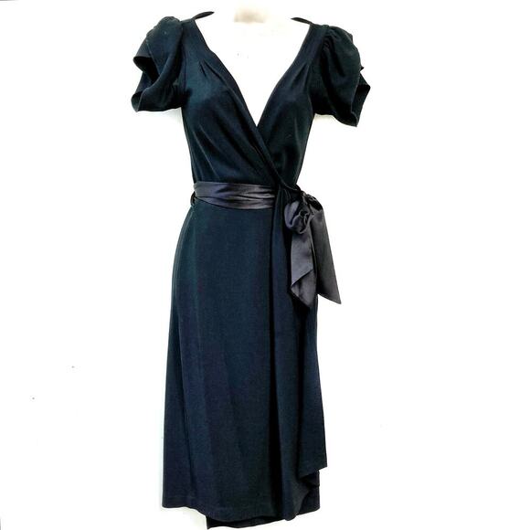 Vintage Diane von Furstenberg “Antoinette” Wool Wrap Dress | Fall Heritage Edit - Picture 2 of 16